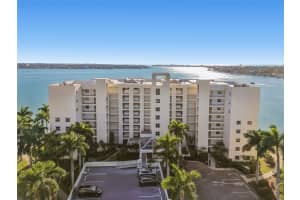 6105 BAHIA DEL MAR CIRCLE, ST PETERSBURG, FL 33715 - MLS#MFRTB8469660