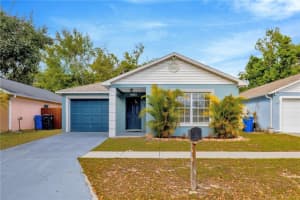2408 CAMDEN OAKS PLACE, VALRICO, FL 33594 - MLS#MFRTB8469678