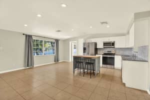 11404 52ND STREET, TAMPA, FL 33617 - MLS#MFRTB8469709