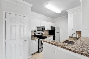 4305 BAYSIDE VILLAGE DRIVE, TAMPA, FL 33615 - MLS#MFRTB8469785