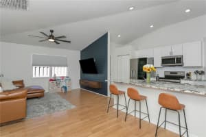 6647 68TH STREET, BRADENTON, FL 34203 - MLS#MFRTB8469837