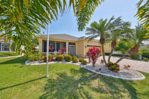 1015 EMERALD DUNES DRIVE, SUN CITY CENTER, FL 33573 - MLS#MFRTB8469847