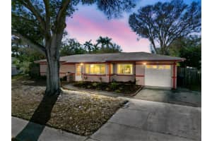 6800 16th St N, ST PETERSBURG