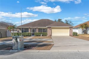 2332 TOWERING OAKS CIRCLE, SEFFNER, FL 33584 - MLS#MFRTB8469892