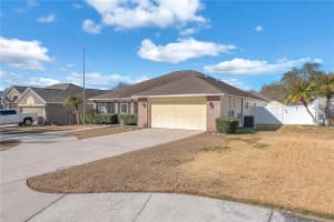 2332 TOWERING OAKS CIRCLE, SEFFNER, FL 33584 - MLS#MFRTB8469892