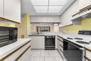 1938 GOLFVIEW DRIVE, TARPON SPRINGS, FL 34689 - MLS#MFRTB8470029