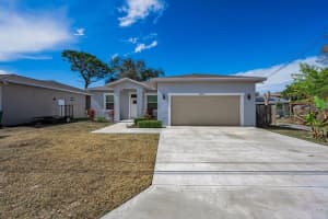 13266 Clay Ave, LARGO