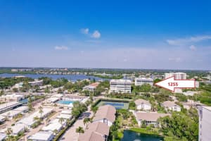 1255 E Peppertree Dr #501, SARASOTA