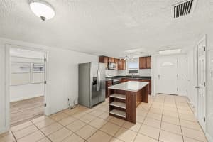 9031 TREE VALLEY CIRCLE, TAMPA, FL 33615 - MLS#MFRTB8470247