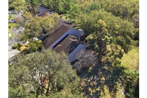 4230 GLEN HAVEN LANE, TAMPA, FL 33618 - MLS#MFRTB8470258