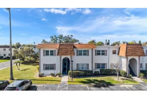 233 S Mcmullen Booth Rd #43, CLEARWATER