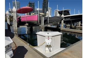 13 CRIMSON HARBOUR MARINA #15, TAMPA, FL 33602 - MLS#MFRTB8470305