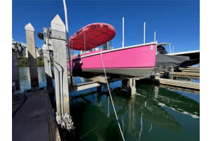 13 CRIMSON HARBOUR MARINA #15, TAMPA, FL 33602 - MLS#MFRTB8470305