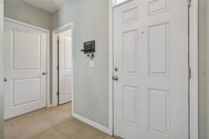 10104 HAWK STORM AVENUE, TAMPA, FL 33610 - MLS#MFRTB8470307