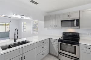 950 BELTREES STREET, DUNEDIN, FL 34698 - MLS#MFRTB8470383