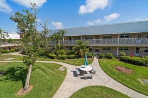 10038 62ND TERRACE, ST PETERSBURG, FL 33708 - MLS#MFRTB8470494
