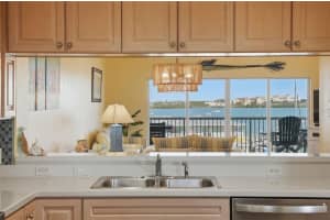 425 150th Ave #2404, MADEIRA BEACH