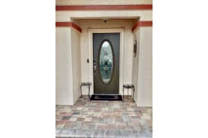 9611 CYPRESS BROOK ROAD, TAMPA, FL 33647 - MLS#MFRTB8470534