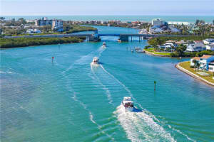 911 HARBOUR HOUSE DRIVE, INDIAN ROCKS BEACH, FL 33785 - MLS#MFRTB8470611