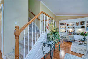 5008 COUNTRY HILLS DRIVE, TAMPA, FL 33624 - MLS#MFRTB8470628