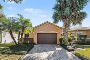 640 GRAND CANAL DRIVE, KISSIMMEE, FL 34759 - MLS#MFRTB8470728