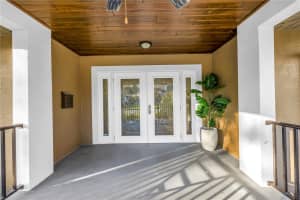 134 RIVIERA WAY, ST PETERSBURG, FL 33704 - MLS#MFRTB8470772