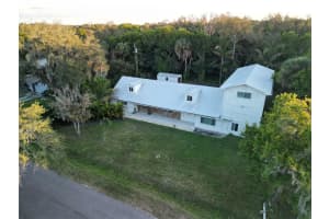 2559 RAINBOW DRIVE, FORT PIERCE, FL 34981 - MLS#MFRTB8470817