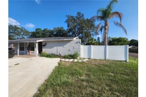 8518 Woodlake Dr Tampa, FL 33615 - Off Market