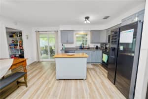 2937 DELROSE DRIVE, LAKELAND, FL 33805 - MLS#MFRTB8470997