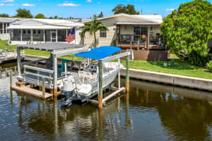 514 MOUNT OAK AVENUE, ST PETERSBURG, FL 33702 - MLS#MFRTB8471015