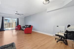 2862 SOMERSET PARK DRIVE, TAMPA, FL 33613 - MLS#MFRTB8471047