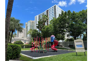 805 NORMANDY TRACE ROAD, TAMPA, FL 33602 - MLS#MFRTB8471057