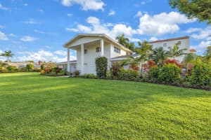 11 BRIGHTWATERS CIRCLE, ST PETERSBURG, FL 33704 - MLS#MFRTB8471118