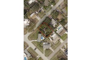 6611 KINGSWOOD DRIVE, ST PETERSBURG, FL 33702 - MLS#MFRTB8471125