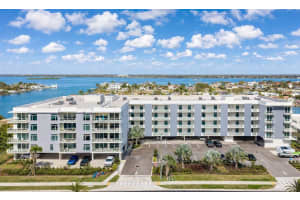 415 ISLAND WAY #402, CLEARWATER BEACH, FL 33767 - MLS#MFRTB8471230