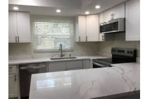 44 COUNTRY CLUB DRIVE, LARGO, FL 33771 - MLS#MFRTB8471341