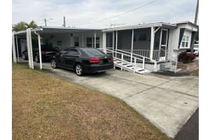 800 32ND AVENUE, ST PETERSBURG, FL 33705 - MLS#MFRTB8471396