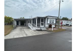 800 32ND AVENUE, ST PETERSBURG, FL 33705 - MLS#MFRTB8471396