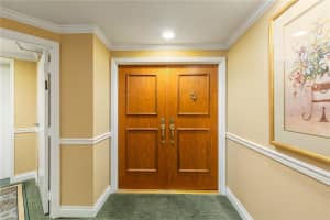 1180 GULF BOULEVARD, CLEARWATER BEACH, FL 33767 - MLS#MFRTB8471600