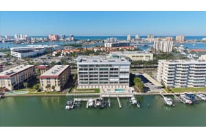 125 ISLAND WAY, CLEARWATER BEACH, FL 33767 - MLS#MFRTB8471611