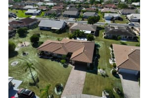 705 BALTUSROL WAY, SUN CITY CENTER, FL 33573 - MLS#MFRTB8471652