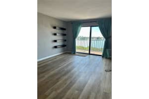 7050 SUNSET DRIVE, SOUTH PASADENA, FL 33707 - MLS#MFRTB8471661