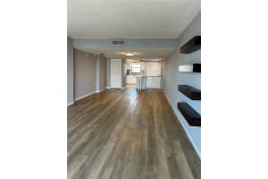 7050 SUNSET DRIVE, SOUTH PASADENA, FL 33707 - MLS#MFRTB8471661