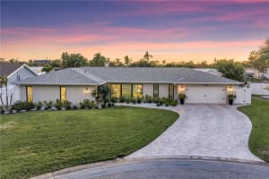 5166 Horseshoe Pl Ne, ST PETERSBURG