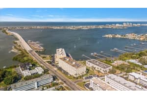 100 BLUFF VIEW DRIVE, BELLEAIR BLUFFS, FL 33770 - MLS#MFRTB8471753