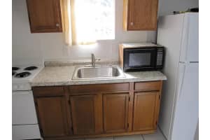 28 GROSSE AVENUE, TARPON SPRINGS, FL 34689 - MLS#MFRTB8471894