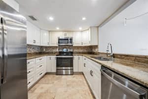 13602 VILLAGE DRIVE, TAMPA, FL 33618 - MLS#MFRTB8471898