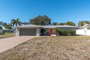10100 PARADISE BOULEVARD, TREASURE ISLAND, FL 33706 - MLS#MFRTB8471948