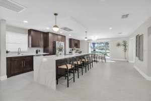 10100 PARADISE BOULEVARD, TREASURE ISLAND, FL 33706 - MLS#MFRTB8471948