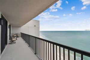 1660 GULF BOULEVARD, CLEARWATER BEACH, FL 33767 - MLS#MFRTB8472100